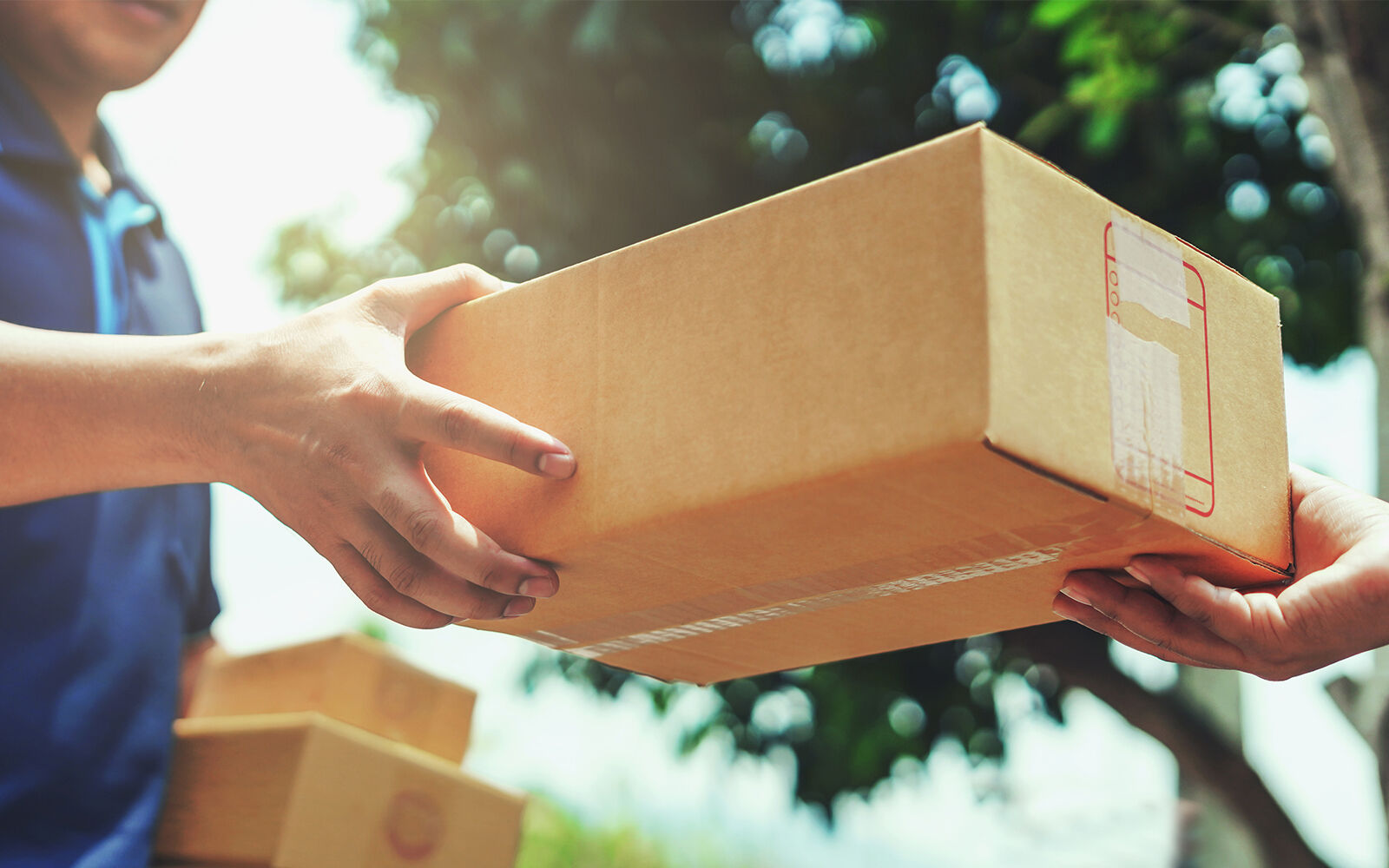 Paket &uuml;berreichen